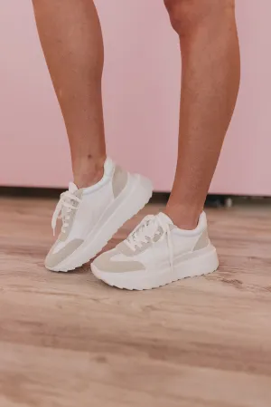 Amica White Sneaker