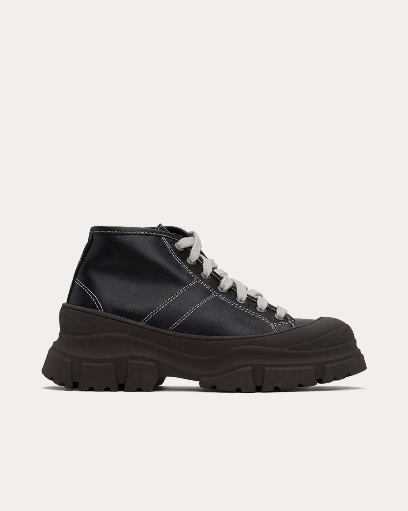 Fairway Leather Black Mid Top Sneakers
