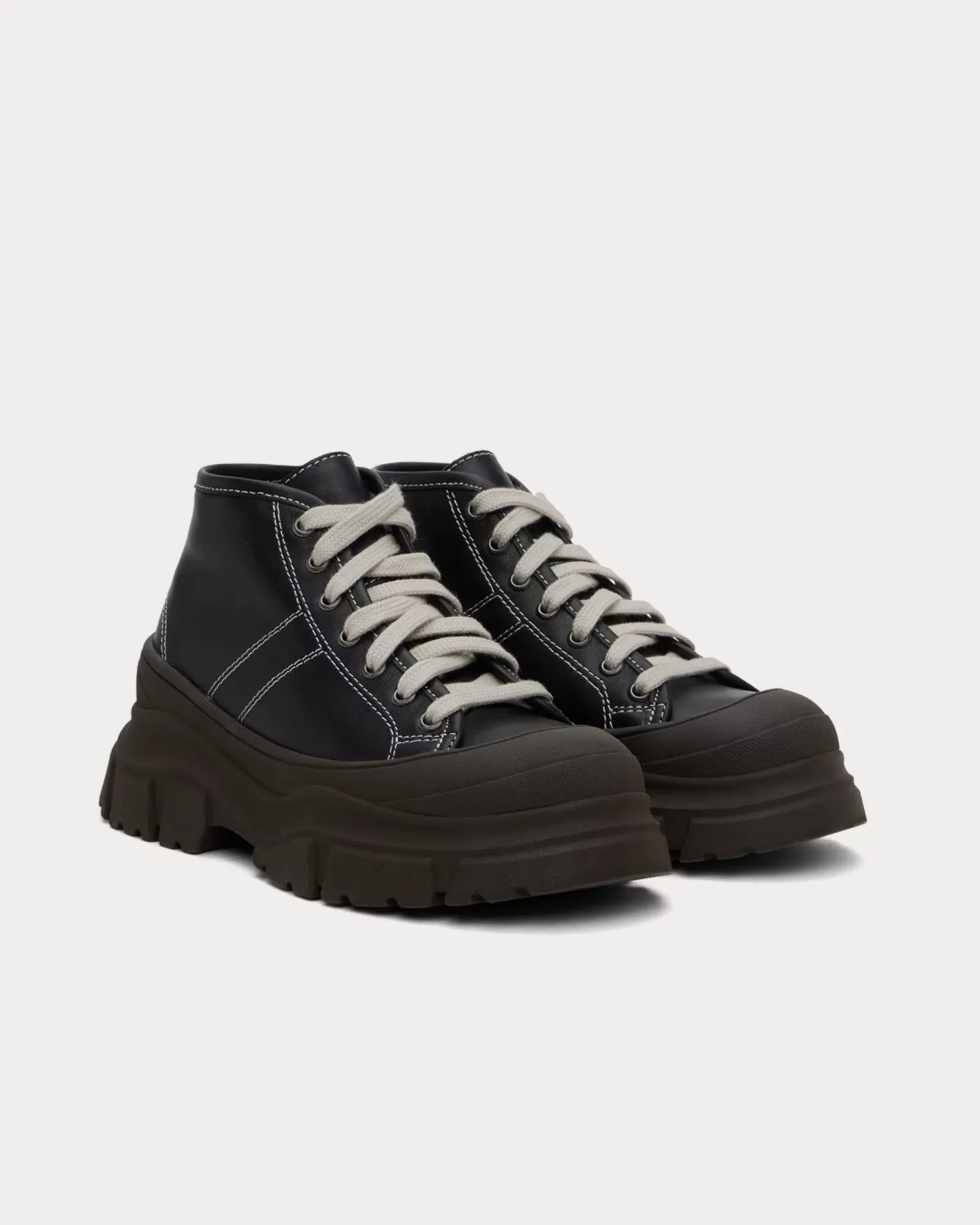Fairway Leather Black Mid Top Sneakers