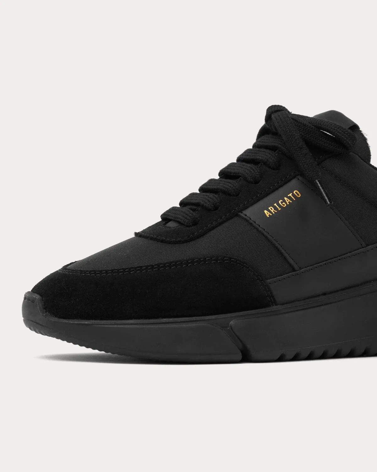 Genesis Vintage Runner Monochrome Black Low Top Sneakers