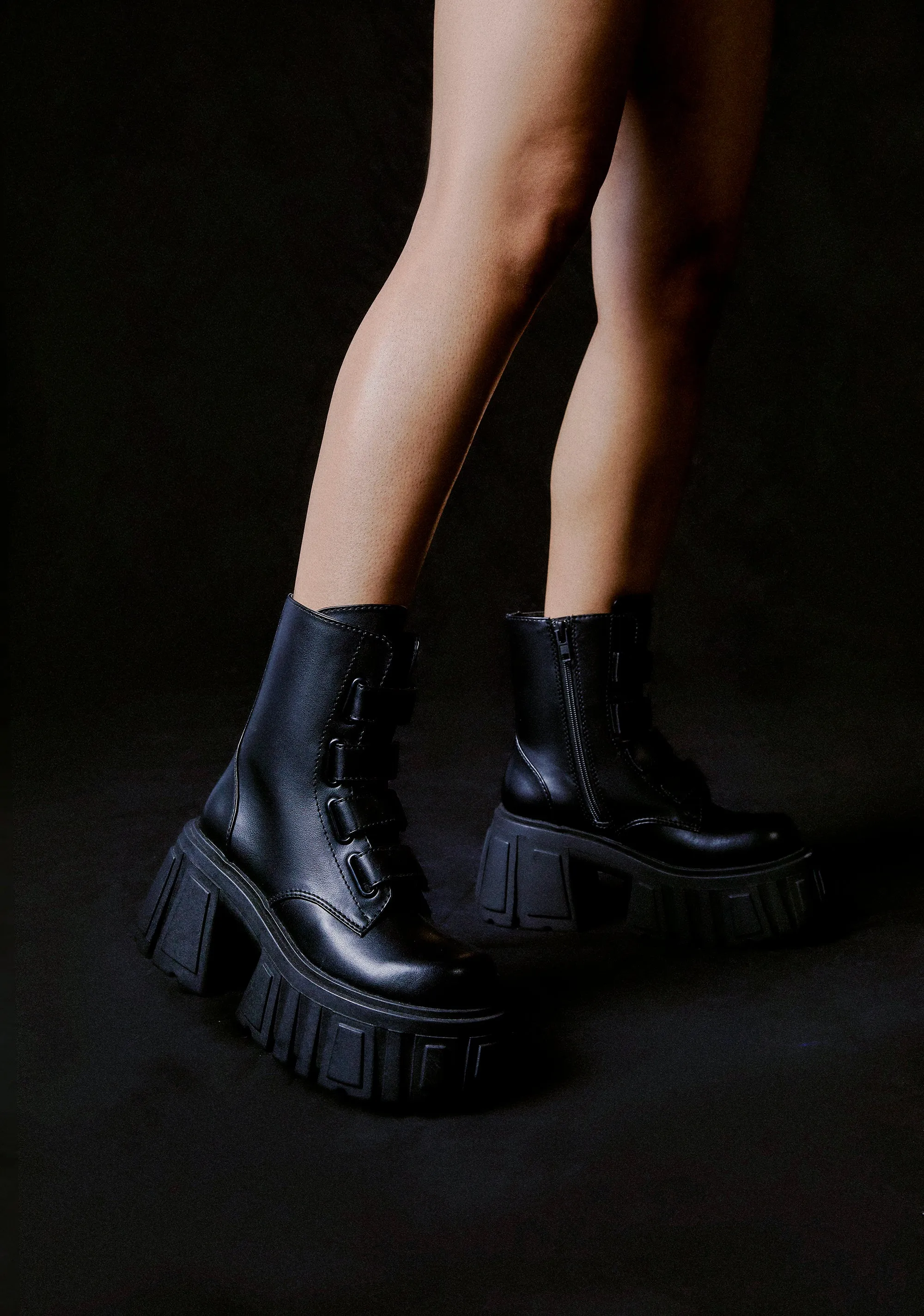 Interstellar Wave Platform Boots - Black