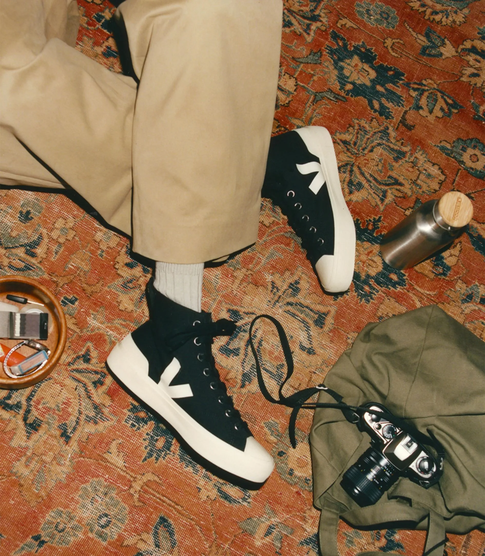 VEJA Wata II high canvas black pierre men
