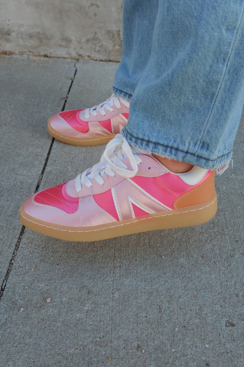 Vesta Multi Pink Sneakers